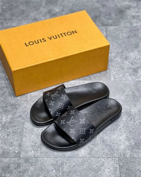 papuci louis vuitton barbati|louis vuitton mujer.